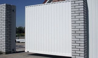 �����: ����� �� ����������� ����� C8 RAL 9002 � ��������� ��������